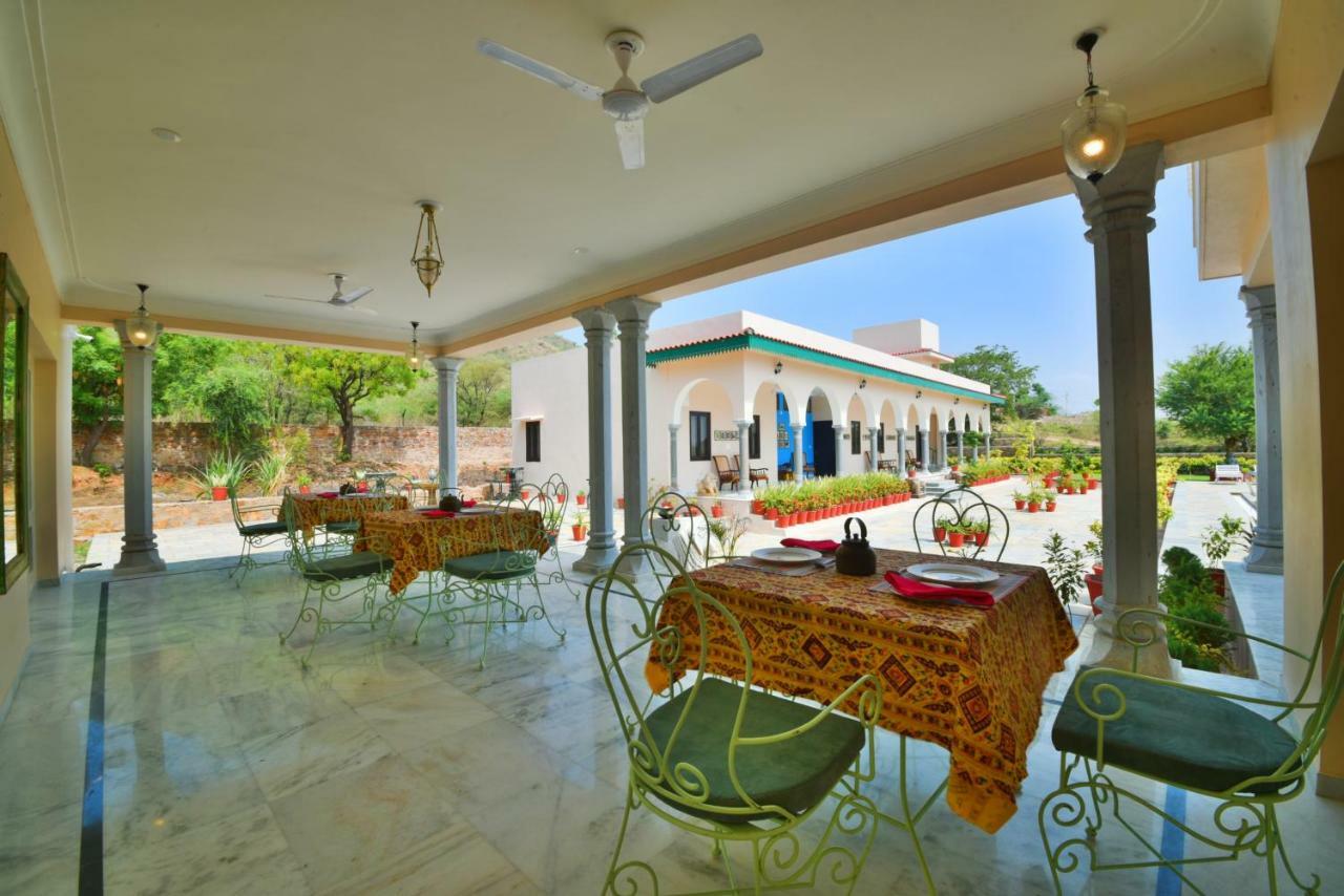 Premkunj Hotel Udaipur Exterior photo