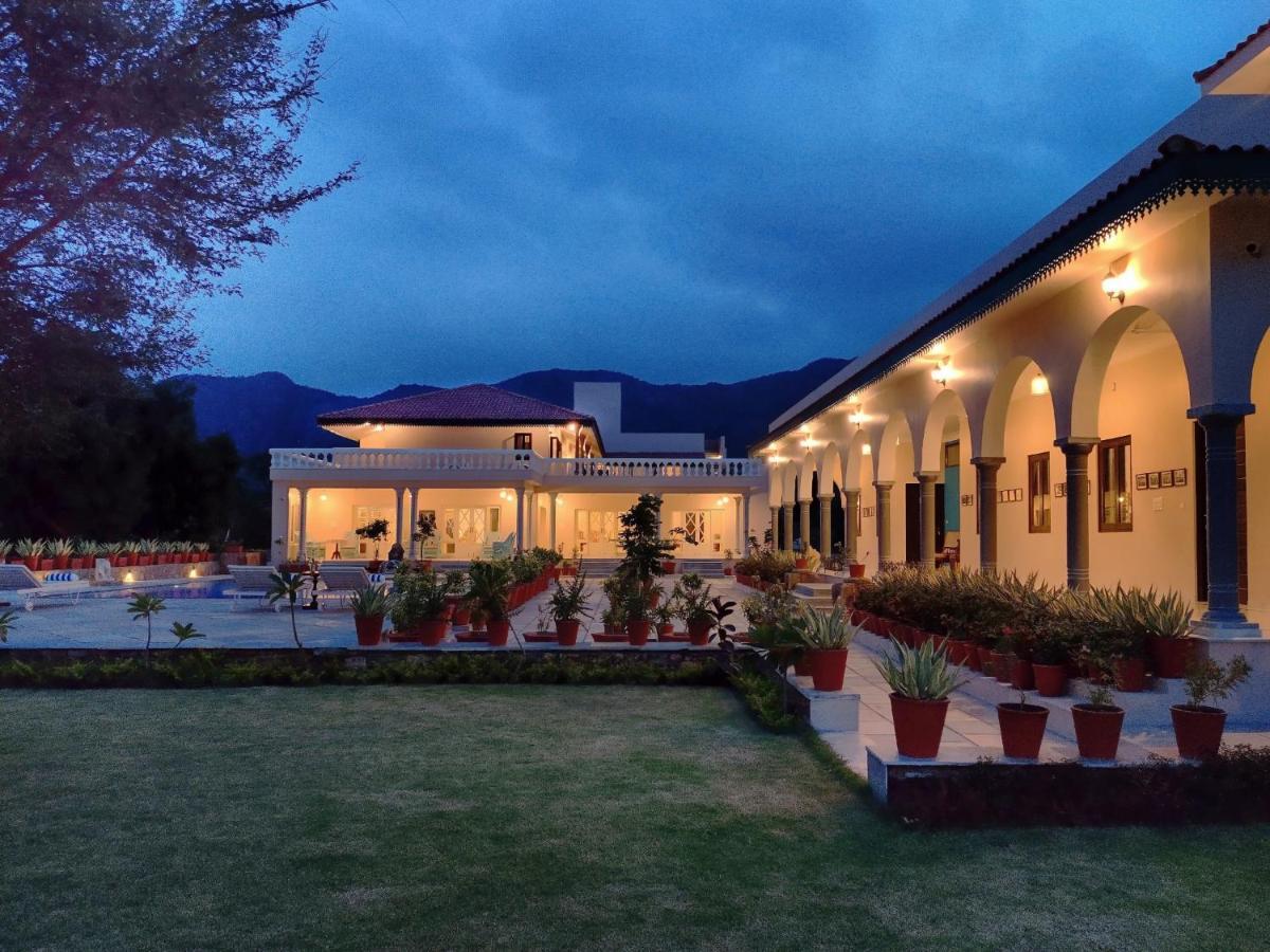 Premkunj Hotel Udaipur Exterior photo