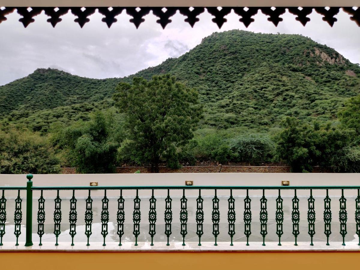 Premkunj Hotel Udaipur Exterior photo